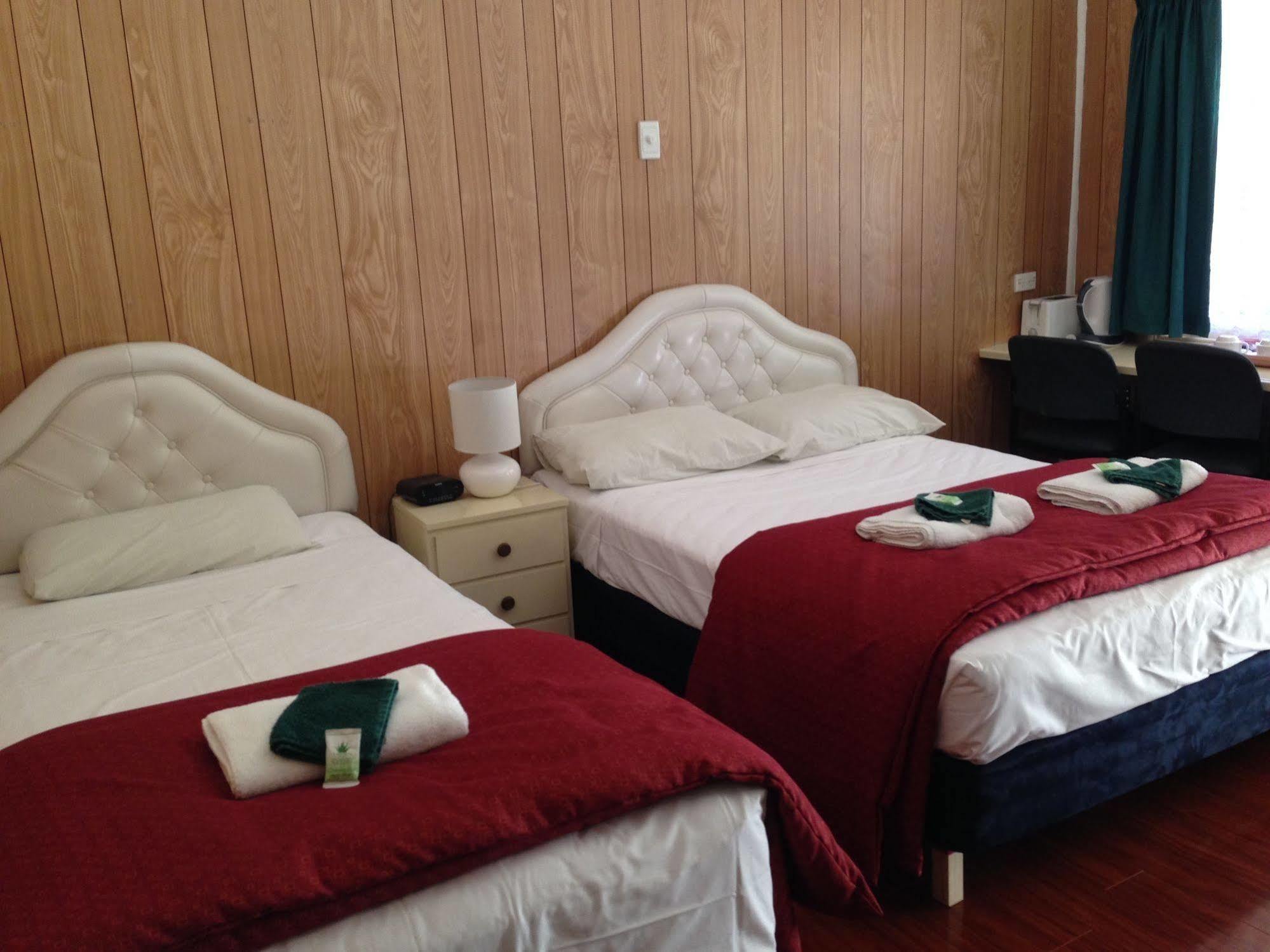 Major Innes Motel Порт Макари Екстериор снимка