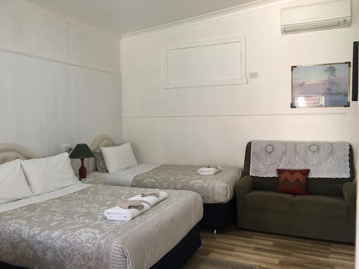 Major Innes Motel Порт Макари Екстериор снимка